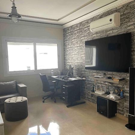 Luxueux Moderne Appartement Au Centre Ville Tanger Exterior foto